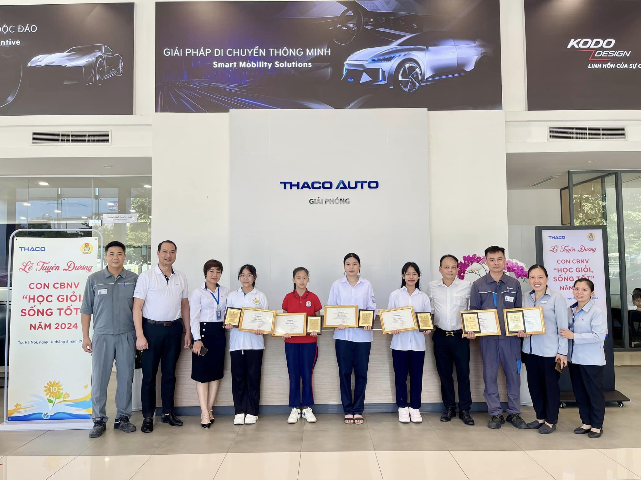 THACO AUTO Giải Phóng tổ chức tuyên dương con CBNV “Học giỏi, sống tốt” năm 2024